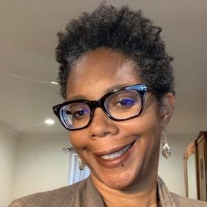 Meet your Posher, Tara